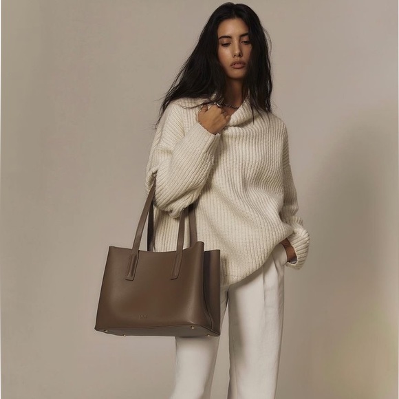 Freja NYC Linnea Taupe Tote Bag NEW with Duster Bag - Picture 1 of 16